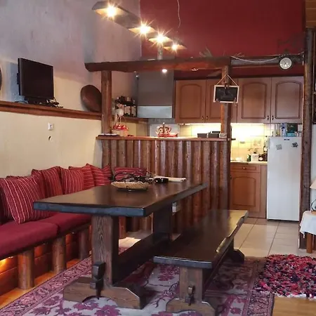 Traditional House In Appartement *